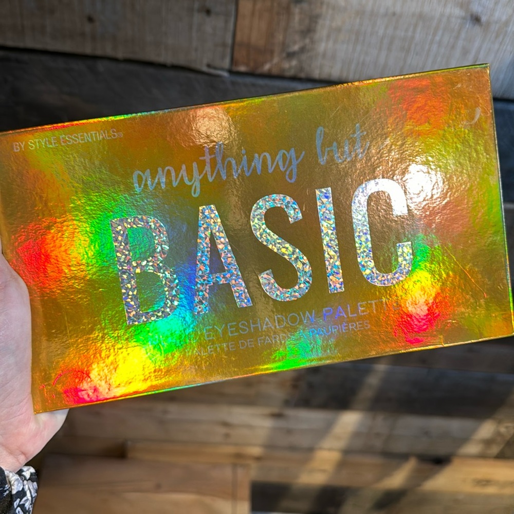 Anything But BASIC Nude Eyeshadow Palette